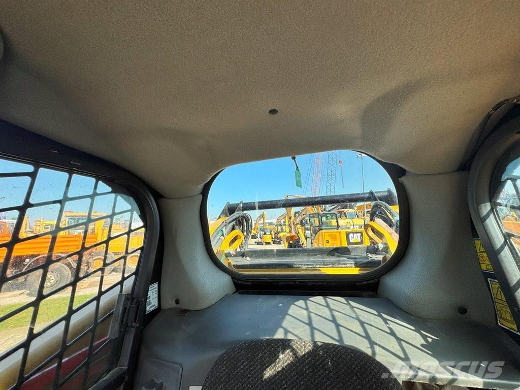 CAT 287D NVT Carregadoras de direcção deslizante