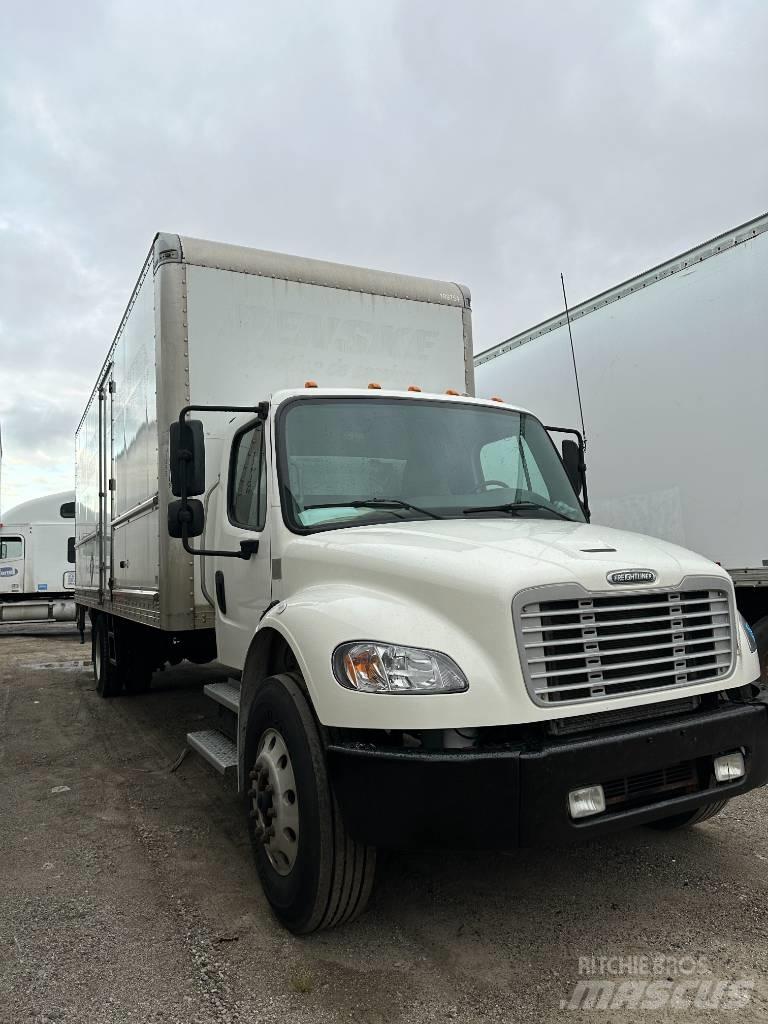 Freightliner M2 106 Camiões de caixa fechada