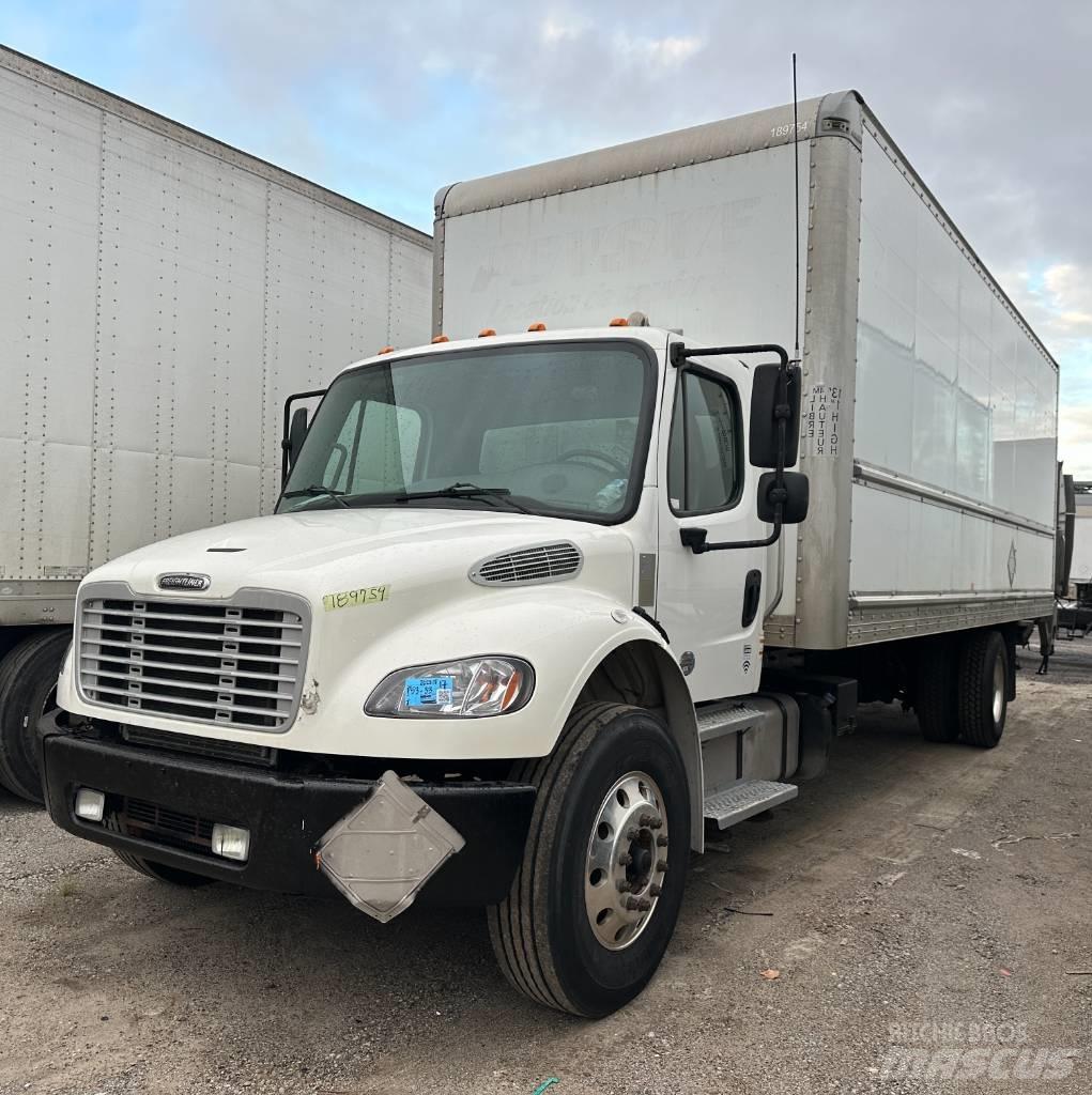 Freightliner M2 106 Camiões de caixa fechada