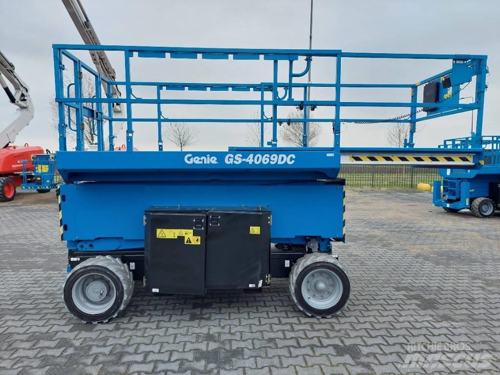 Genie GS 4069 DC Elevadores de tesoura