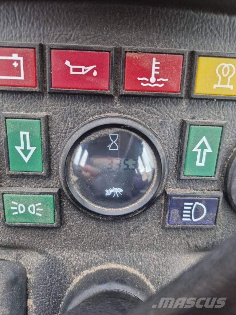 GiANT G 2500 HD Pás carregadoras de rodas