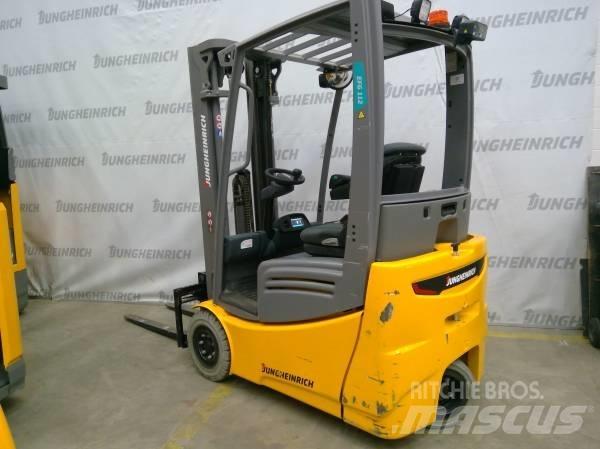 Jungheinrich EFG 112 Empilhadores eléctricos