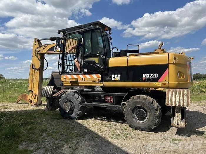 CAT M322D VAH Escavadoras especiais