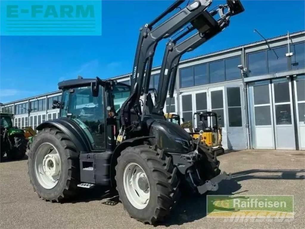 Valtra g135v 1b9 Tratores Agrícolas usados