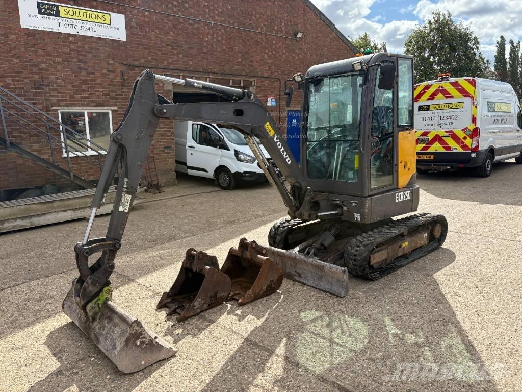 Volvo ECR 25 D Mini Escavadoras <7t