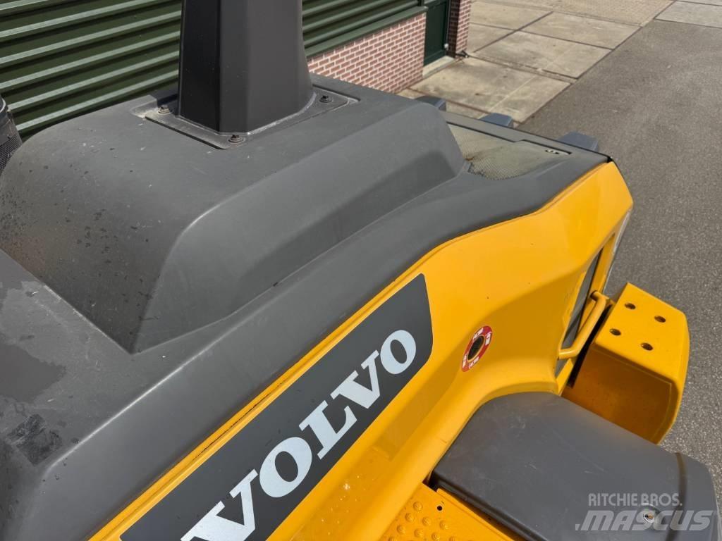 Volvo L 120 H Pás carregadoras de rodas