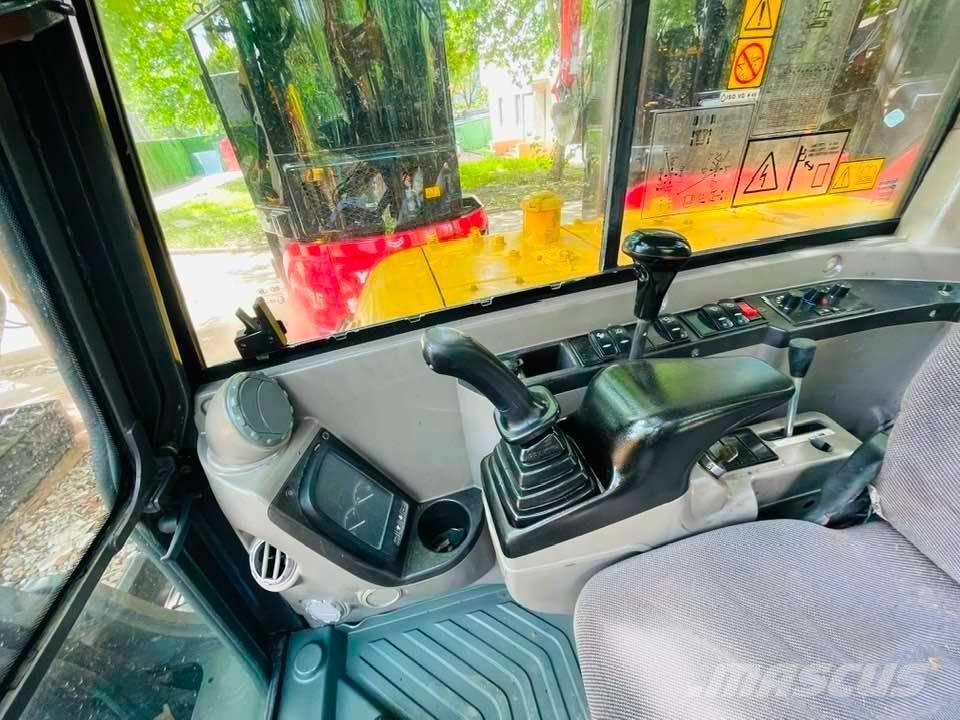Volvo EX60 DL Mini Escavadoras <7t