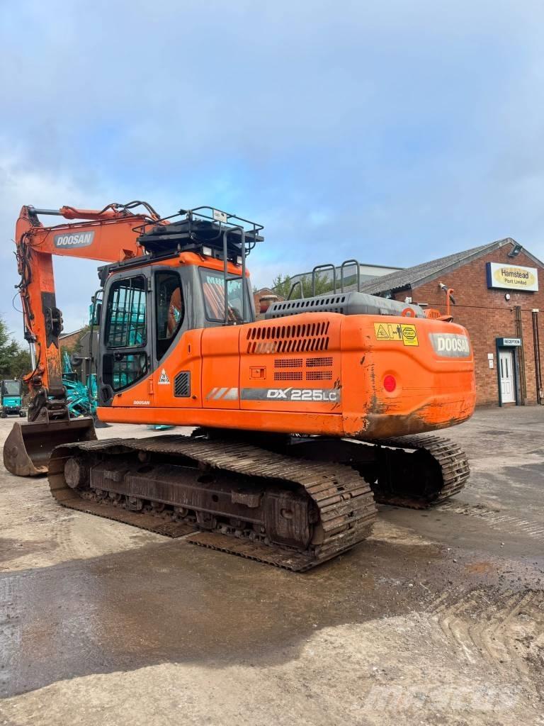 Doosan DX 225 LC Escavadoras de rastos