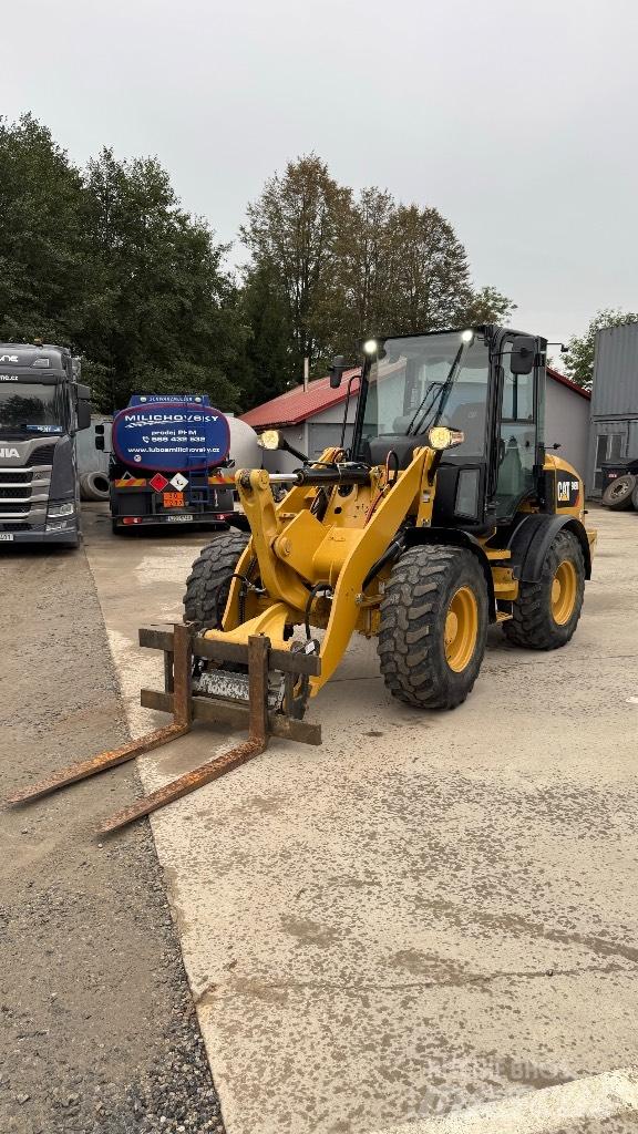 CAT 908 Pás carregadoras de rodas
