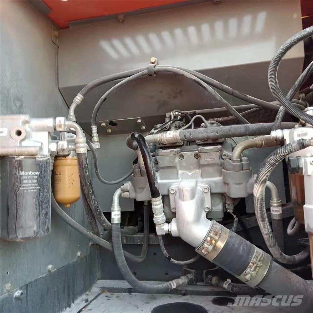 Hitachi ZX210 Escavadoras de rastos