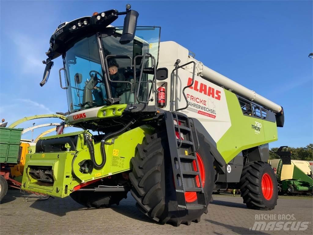CLAAS Trion 730 Ceifeiras debulhadoras