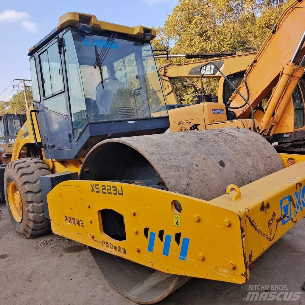 XCMG XS 143 J Cilindros Compactadores monocilíndricos