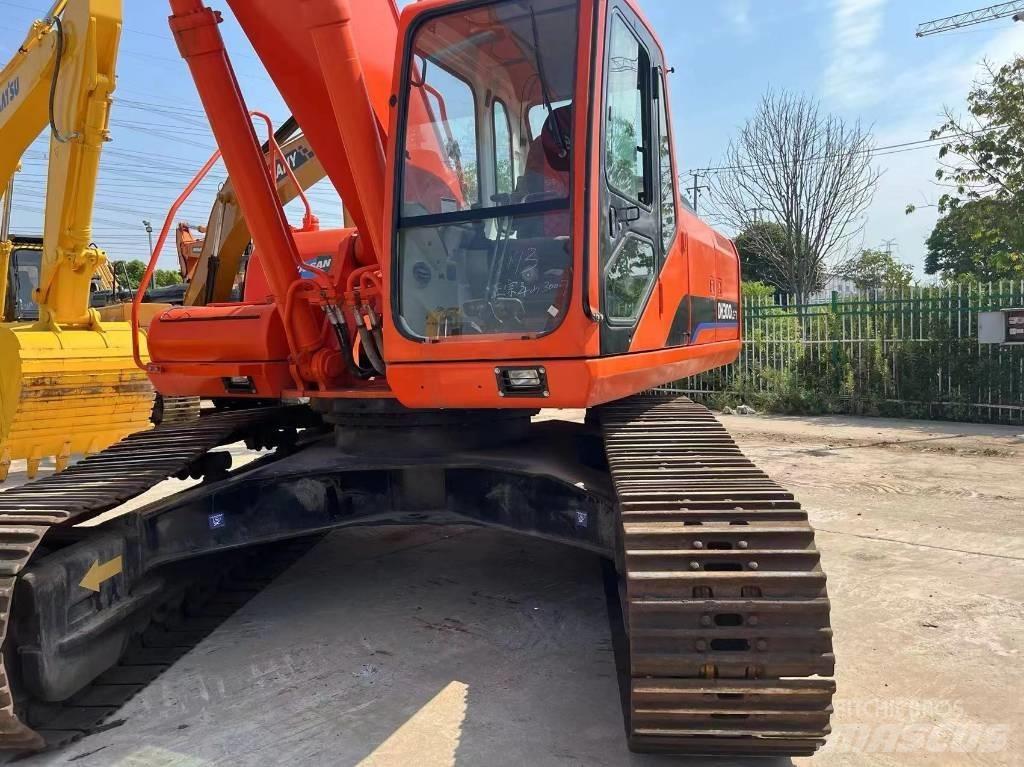 Doosan 300-7 Escavadoras de rastos