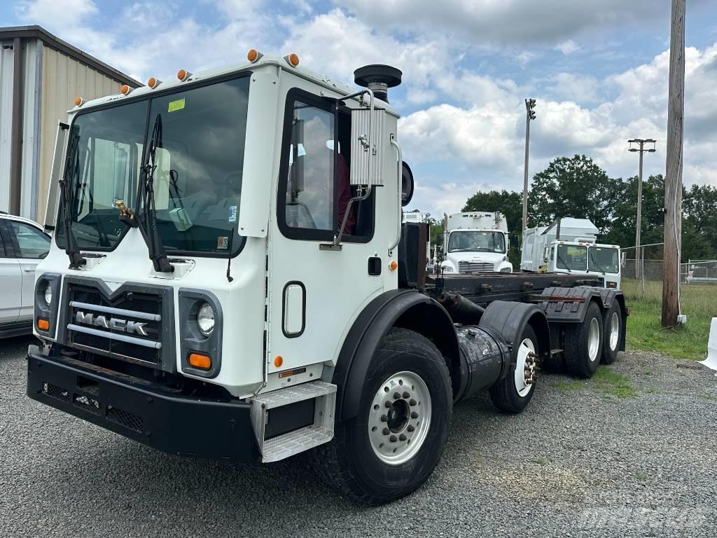 Mack MRU613 Camiões de lixo
