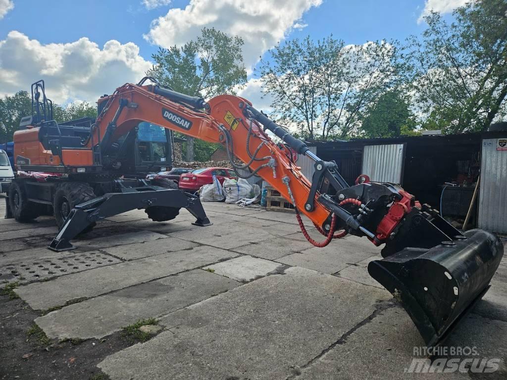 Doosan DX 160 W Escavadoras de rodas