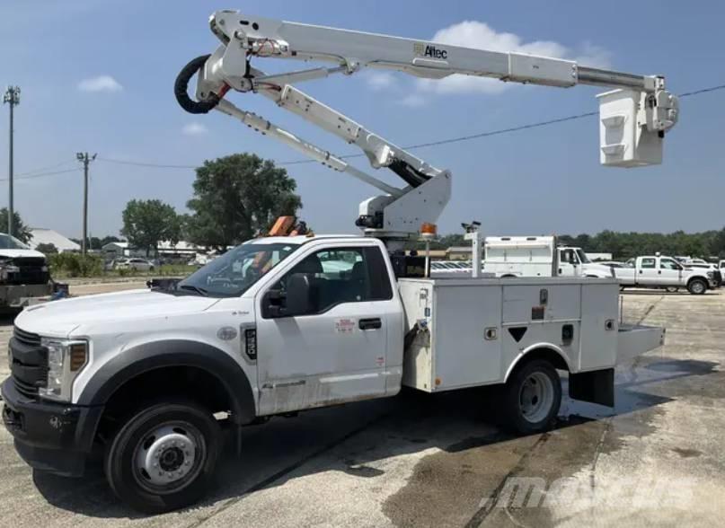 Ford F 550 XL SD Plataformas aéreas montadas em camião