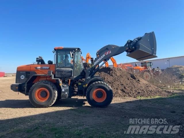 Doosan DL 200 Pás carregadoras de rodas