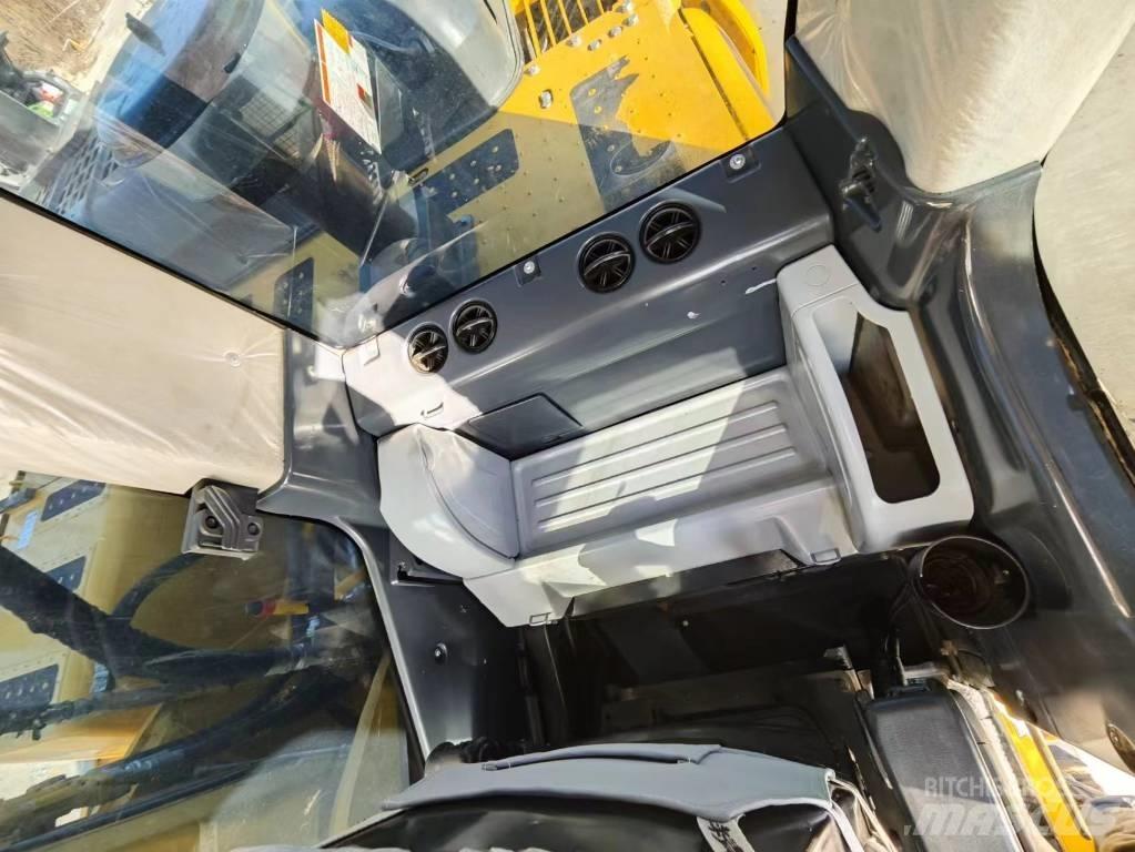 Komatsu PC 240-8 Escavadoras de rastos