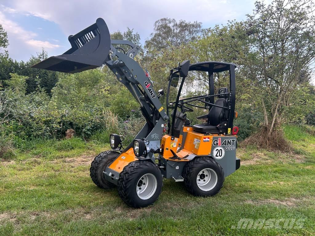 GiANT G 1200 Mini carregadoras