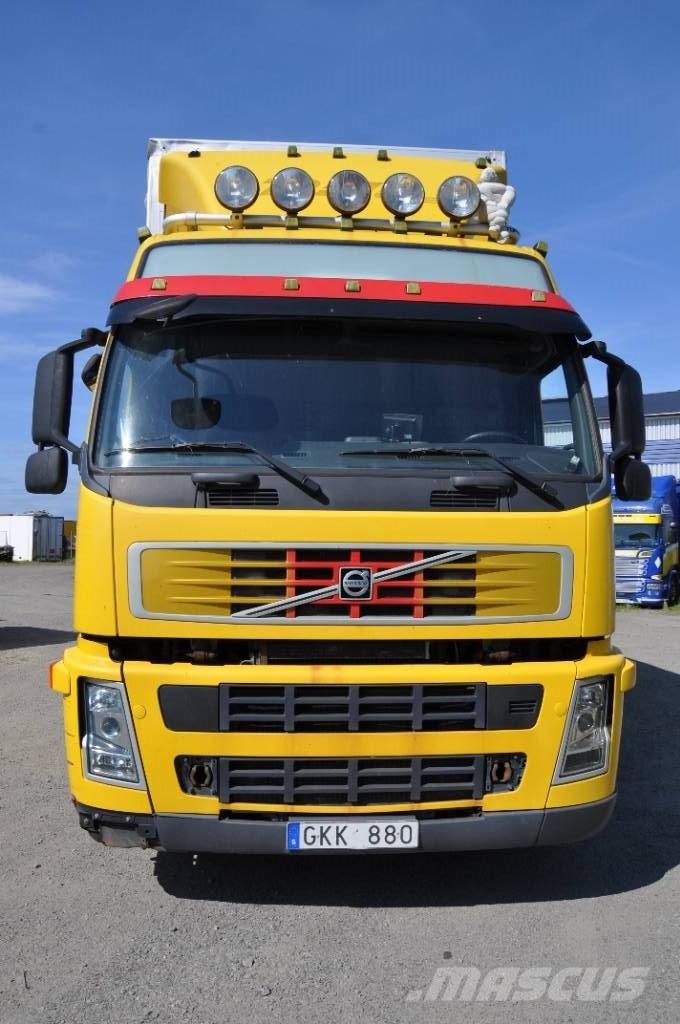 Volvo FM-340 4*2 Camiões de caixa fechada