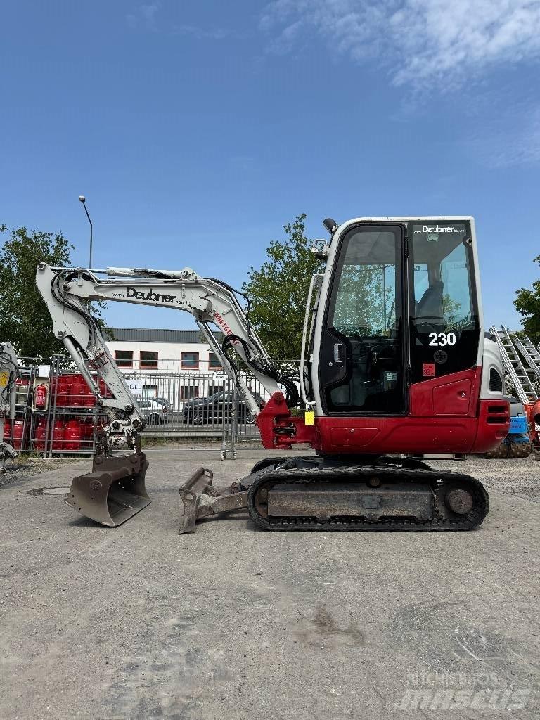 Takeuchi TB 230 Mini Escavadoras <7t