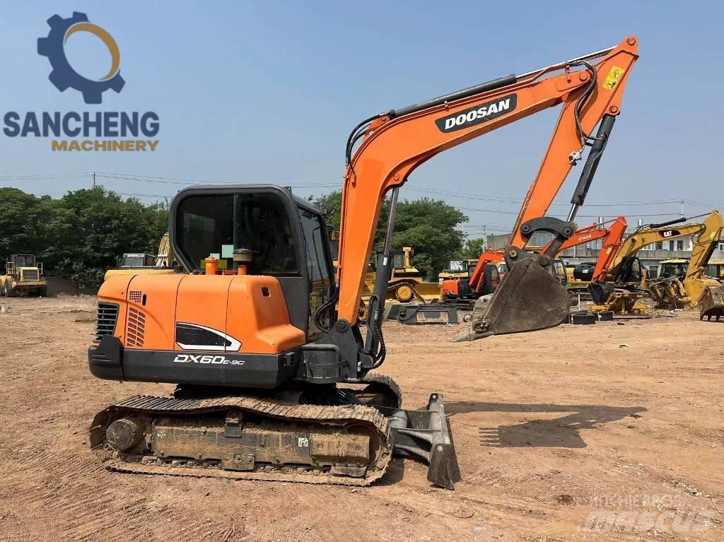 Doosan DX 60 Mini Escavadoras <7t