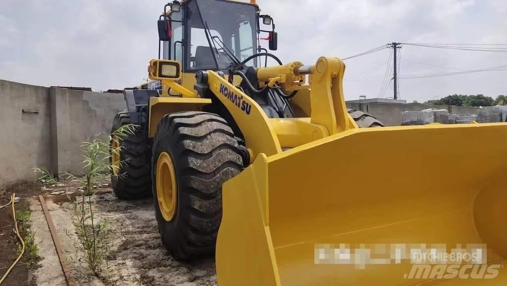 Komatsu WA 470 Pás carregadoras de rodas