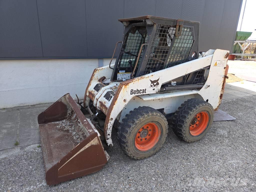 Bobcat 763 Carregadoras de direcção deslizante