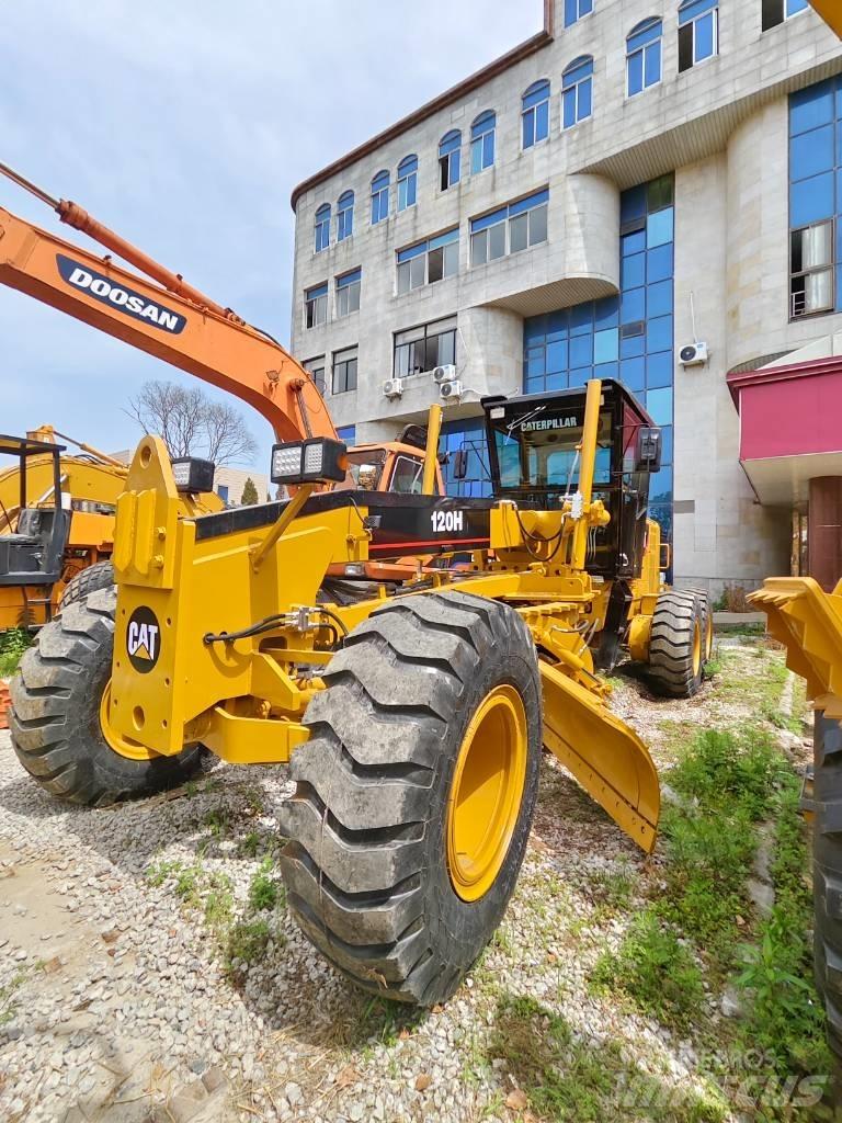 CAT 120 H Motoniveladoras