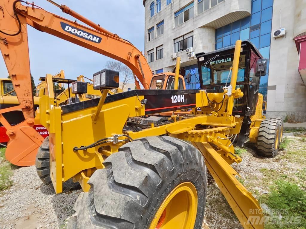 CAT 120 H Motoniveladoras