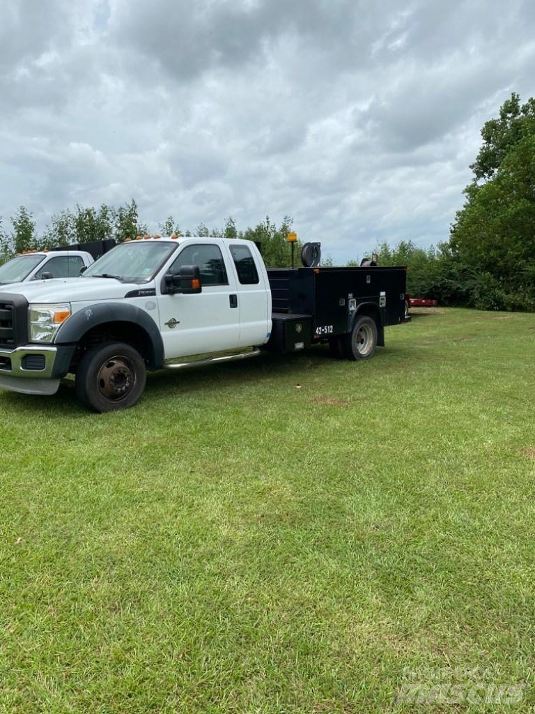 Ford F 550 Pick up de caixa aberta