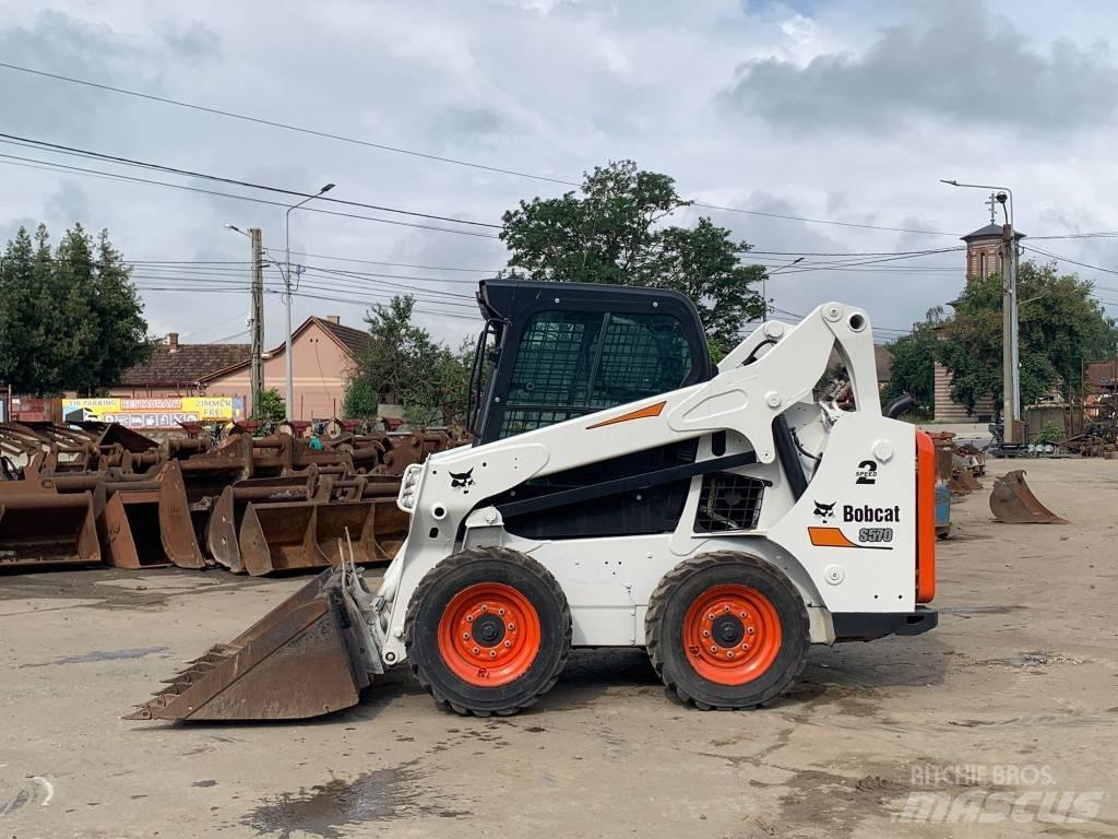 Bobcat S 570 Carregadoras de direcção deslizante