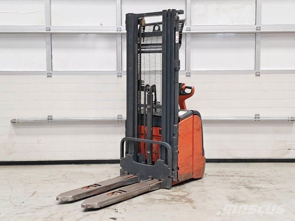 Linde L14 Empilhador para operador externo