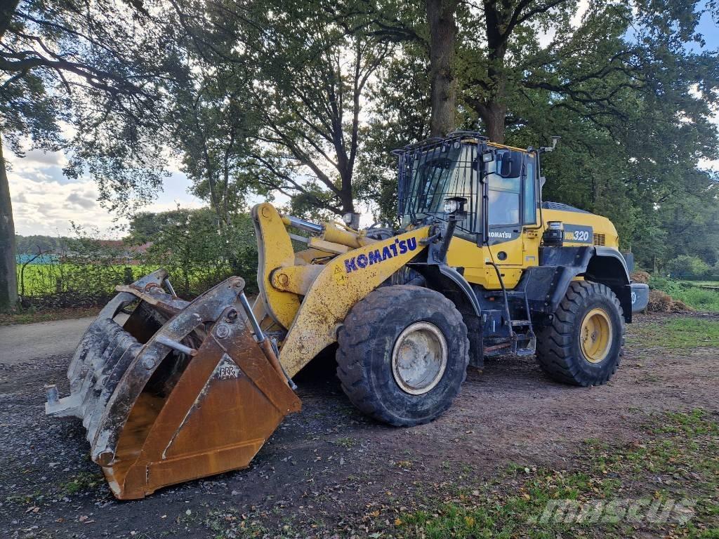 Komatsu WA 320-8 Pás carregadoras de rodas