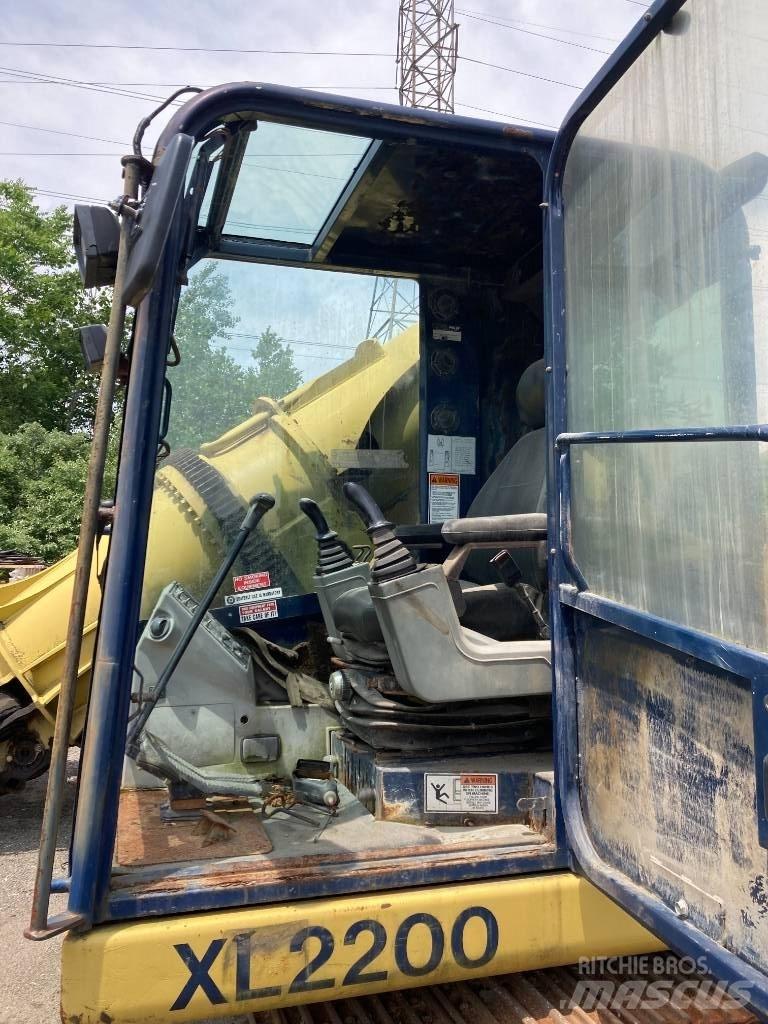 Gradall XL 2200 Escavadoras de rastos