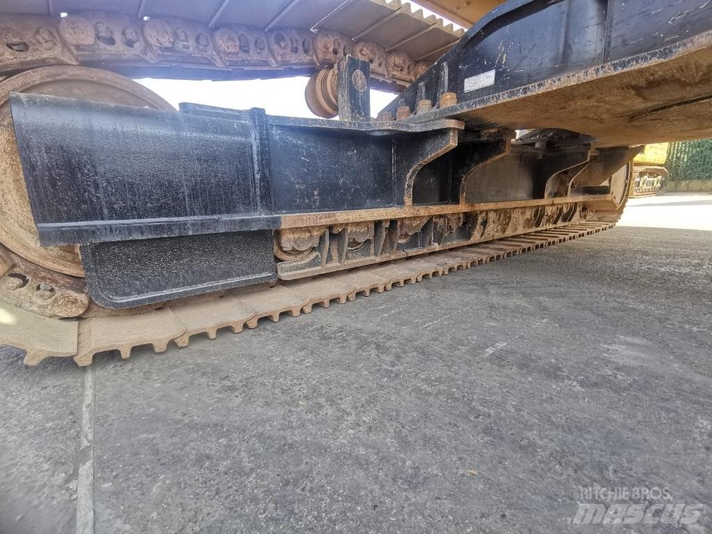 CAT 352 Escavadoras de rastos