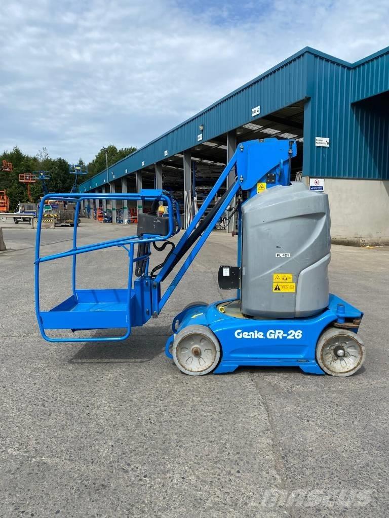 Genie GR 26 J Plataformas de Mastro Vertical