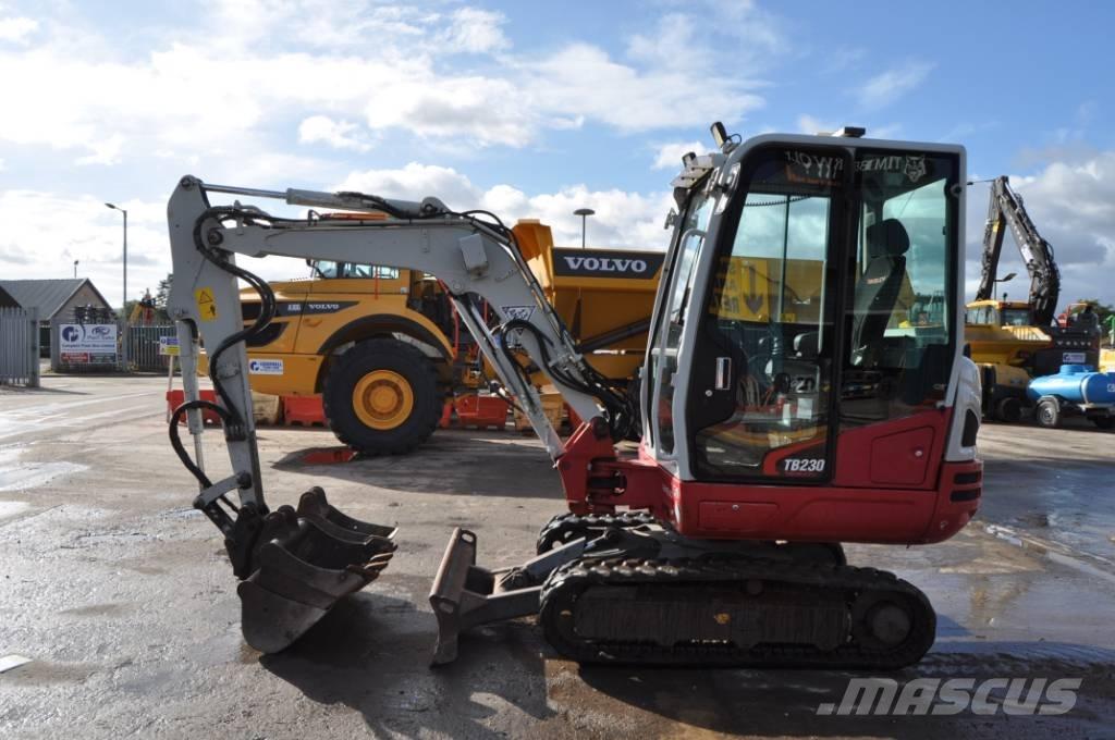 Takeuchi TB 230 Mini Escavadoras <7t