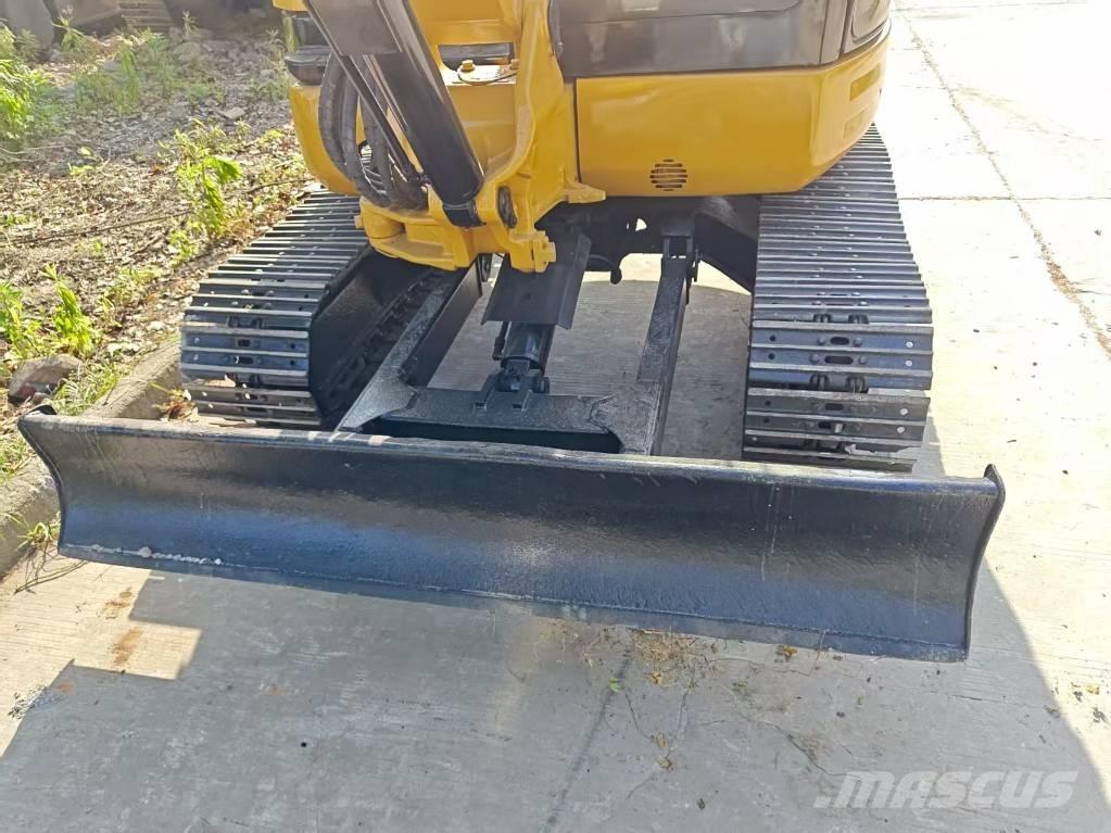 CAT 304 CR Mini Escavadoras <7t