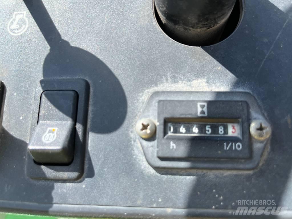 John Deere 2653 A Corta-Relvas Riders
