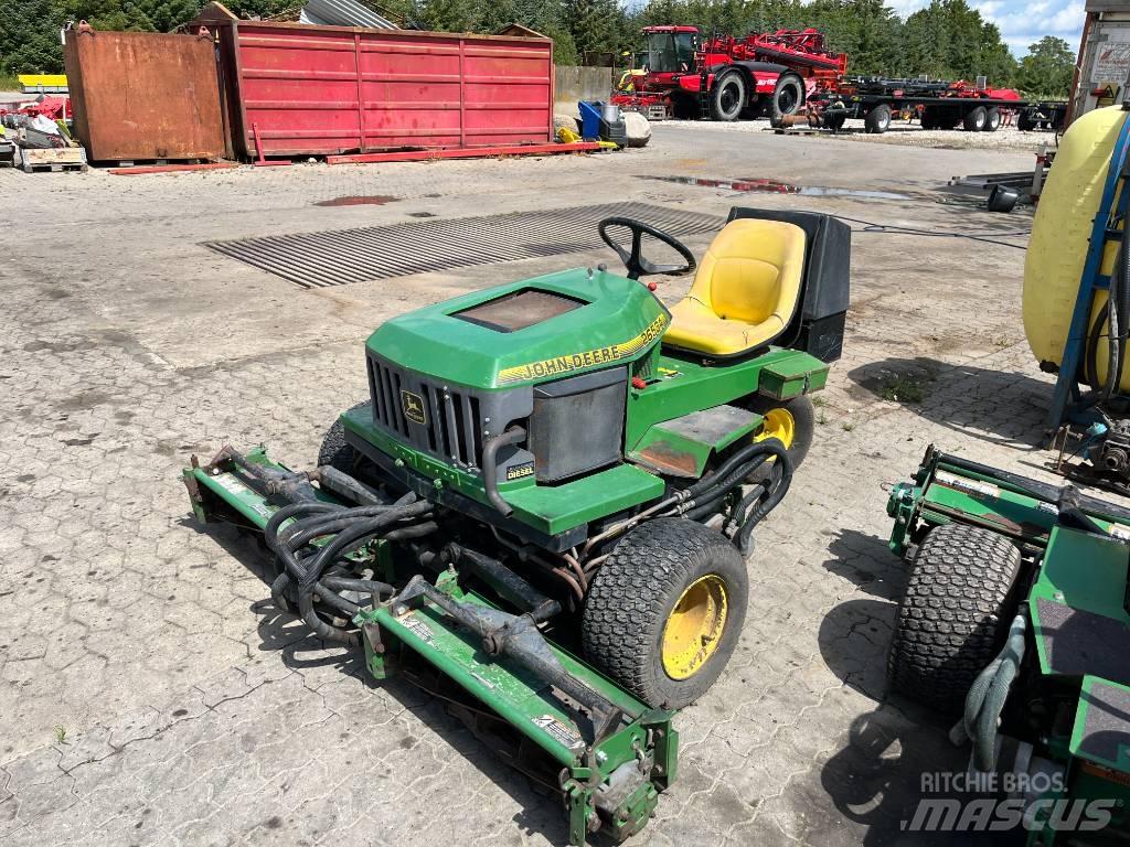 John Deere 2653 A Corta-Relvas Riders