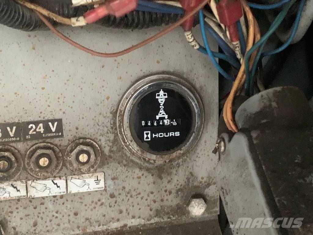 SkyJack SJ 8841 Elevadores de tesoura