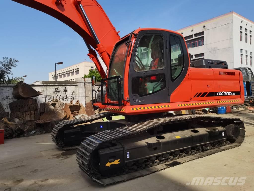 Doosan DX 300 Escavadoras de rastos