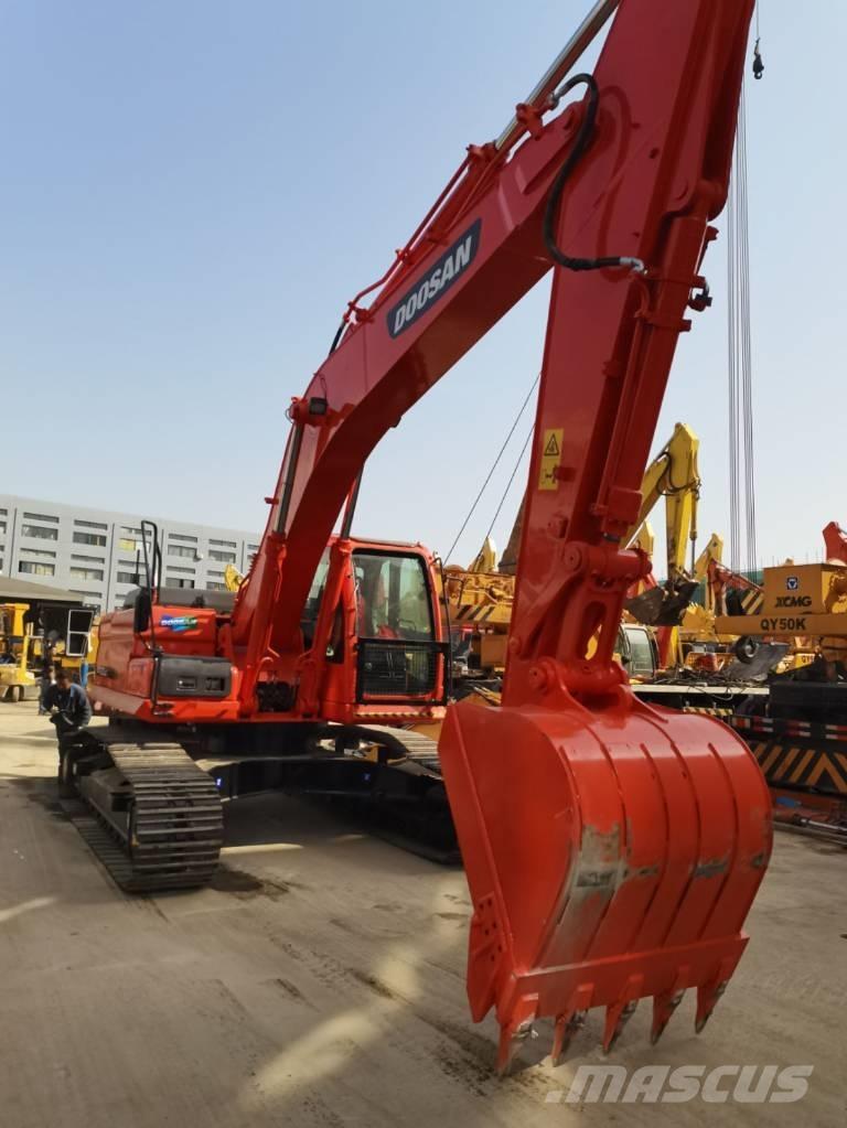 Doosan DX 300 Escavadoras de rastos