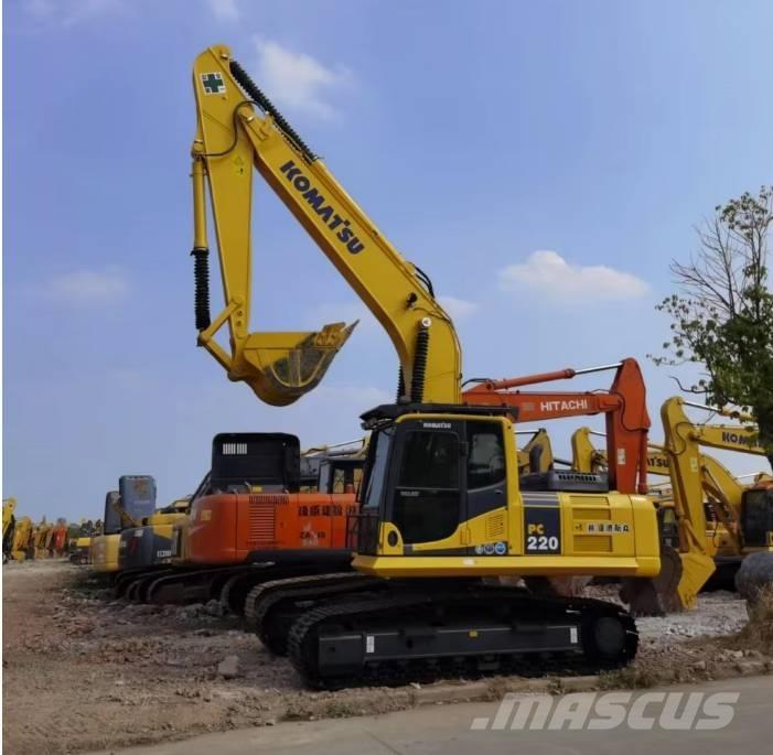 Komatsu PC220-8 Escavadoras de rastos