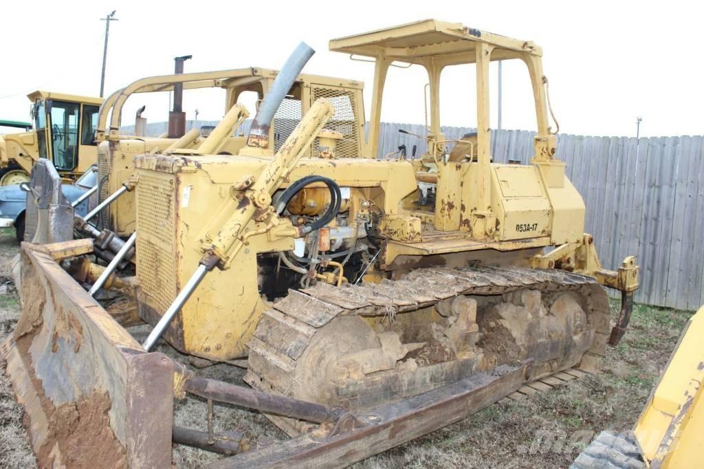 Komatsu D 53 A-17 Dozers - Tratores rastos