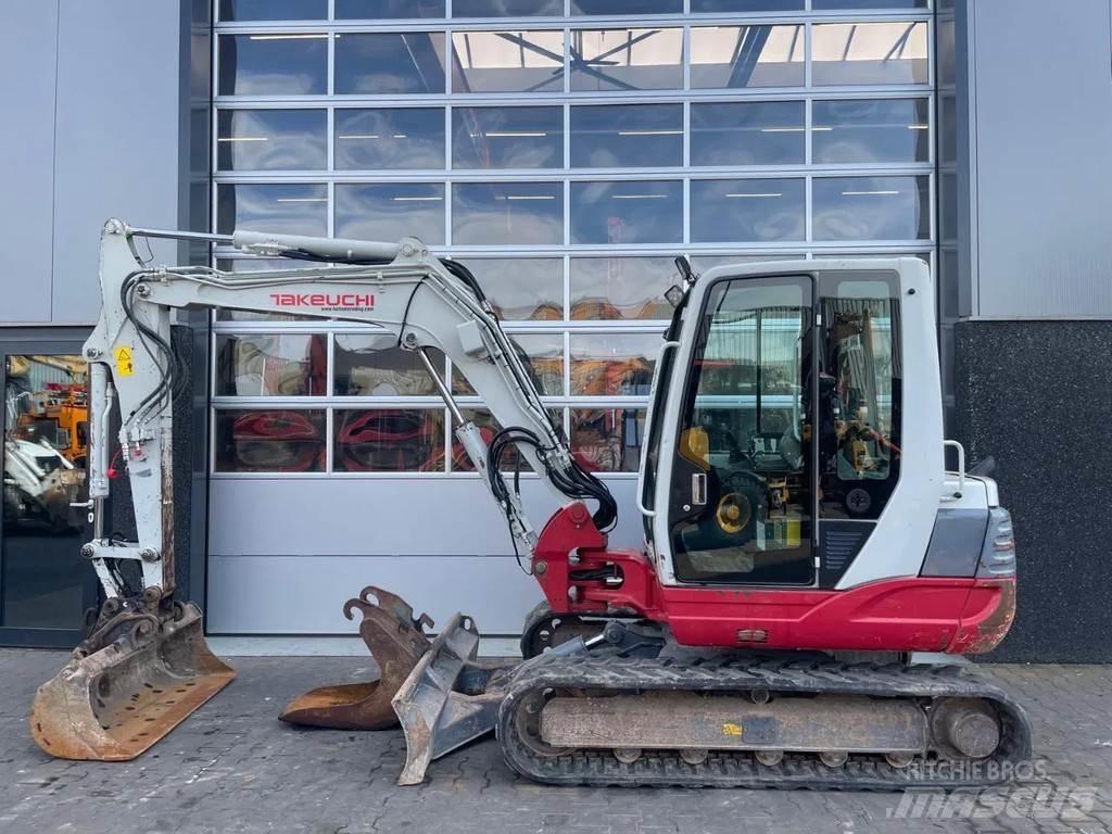 Takeuchi TB250 Mini Escavadoras <7t