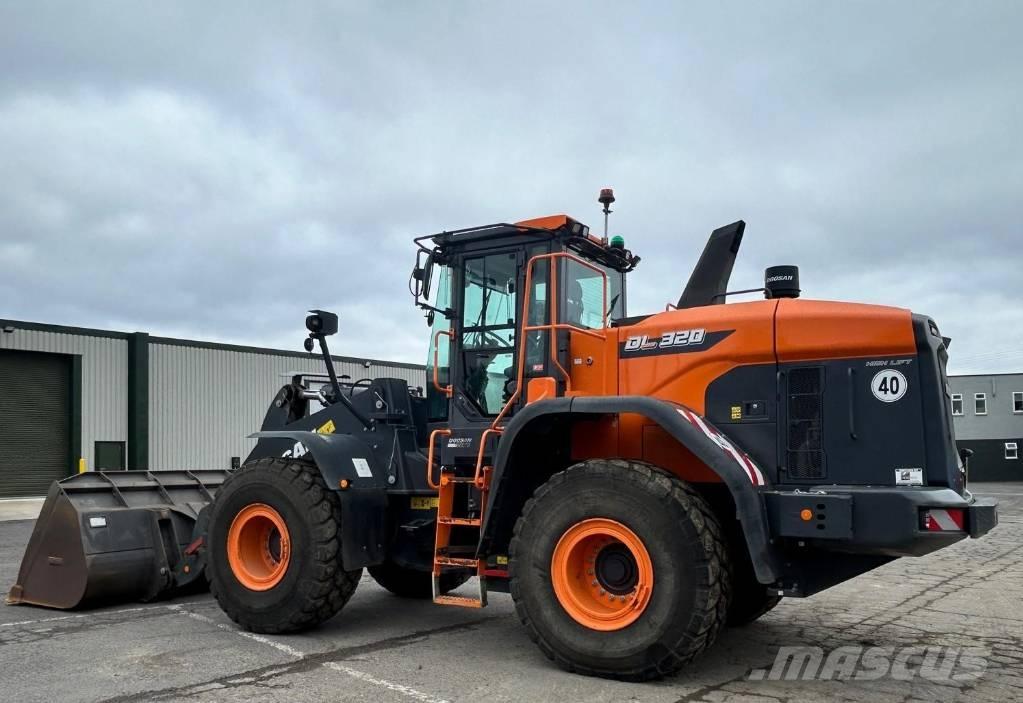 Doosan DL 320-7 Pás carregadoras de rodas