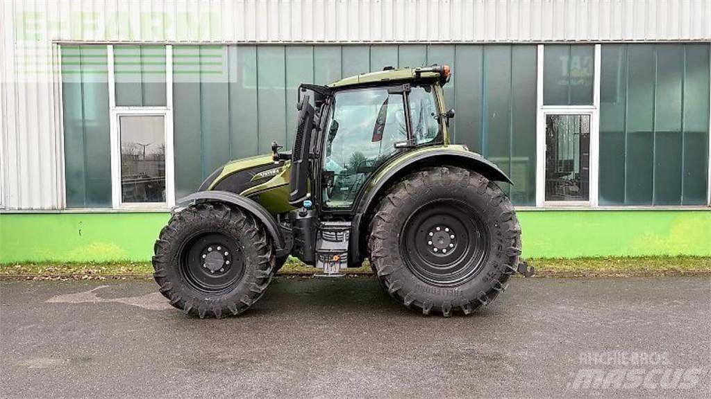 Valtra n155ea Tratores Agrícolas usados