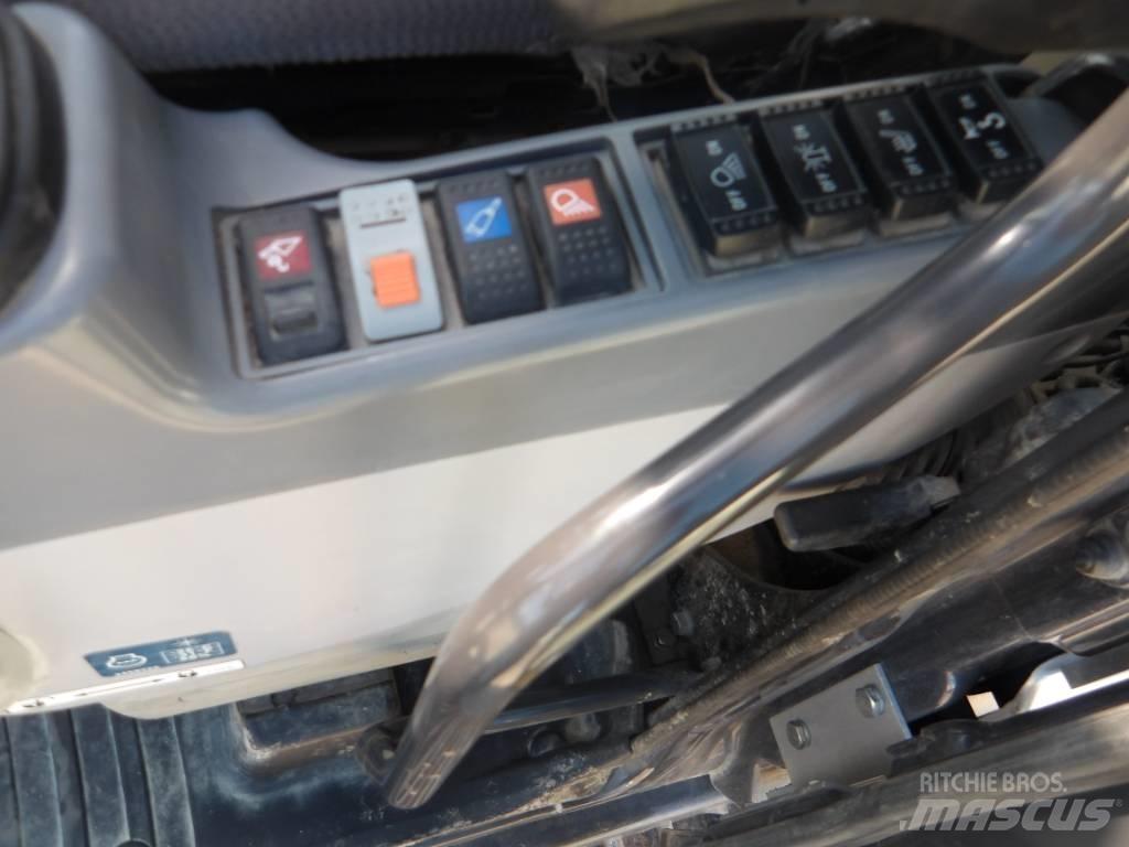 Hitachi ZX 250 LC-6 Escavadoras de rastos